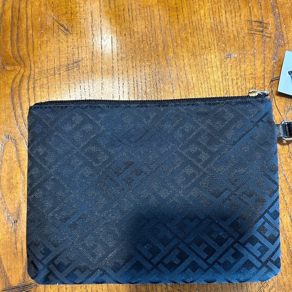 Tommy Hilfiger Black Wristlet Bag NWT - Picture 5 of 9